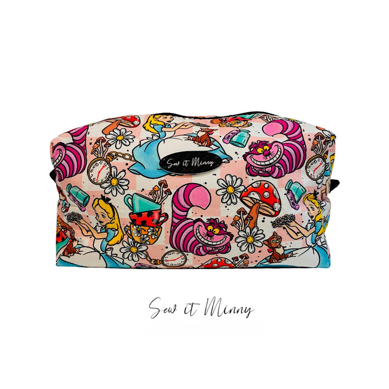Boxy Pouch - Alice Checker